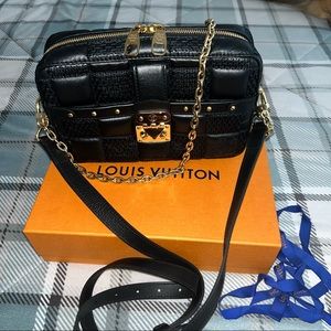 Louis Vuitton quilted damier Troca PM